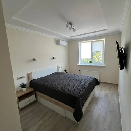 Light & Warm House Apartment