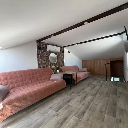 Light & Warm House * أوديسا