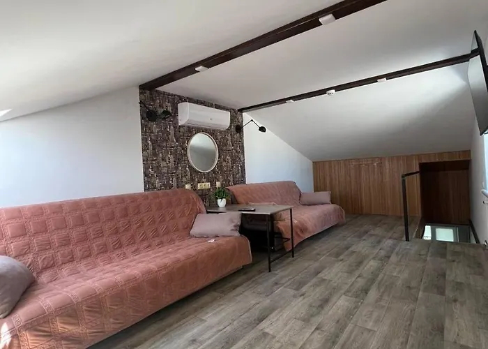 Light & Warm House * Odessa